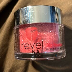 Revel Nail Dip Powder 2 oz Jar Poinsettia New